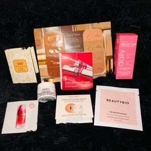 BEAUTY SAMPLE BUNDLE 8 PIECES NEW🔥